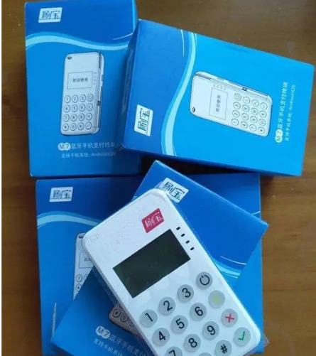 刷宝m60客服中心人工电话是多少？